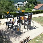 Campsite Mobil Avec Terrasse - 4 Pers, 2 - Api-1-52-1237 Vic-sur-Cere