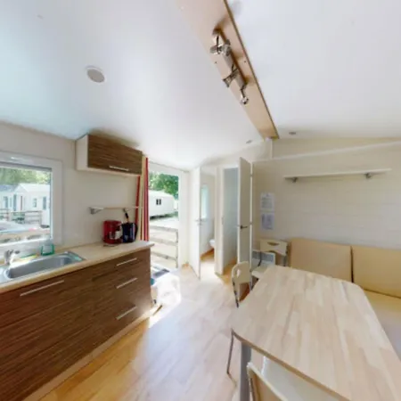 Camping Mobil Avec Terrasse - 4 Pers, 2 - Api-1-52-1237 *