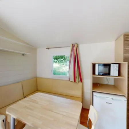 Mobil Avec Terrasse - 4 Pers, 2 - Api-1-52-1237 Camping Vic-sur-Cère