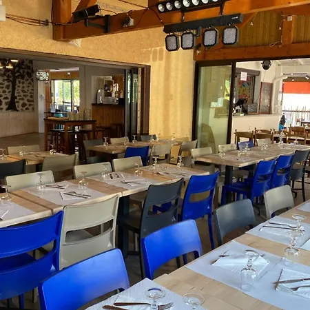 Mobil Avec Terrasse - 4 Pers, 2 - Api-1-52-1237 *