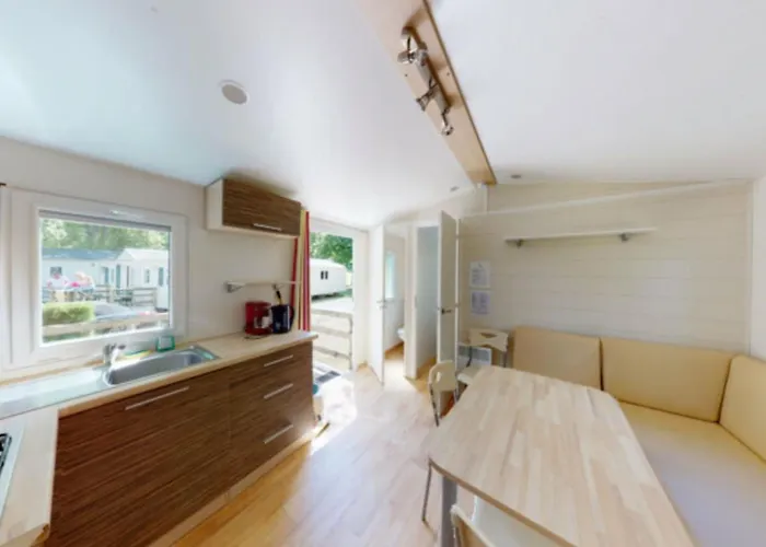 Camping Mobil Avec Terrasse - 4 Pers, 2 - Api-1-52-1237 *